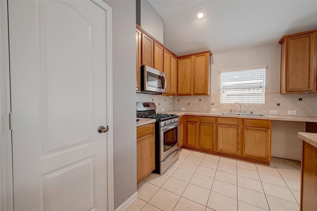 1807 Hidden Breeze Drive - Photo 24