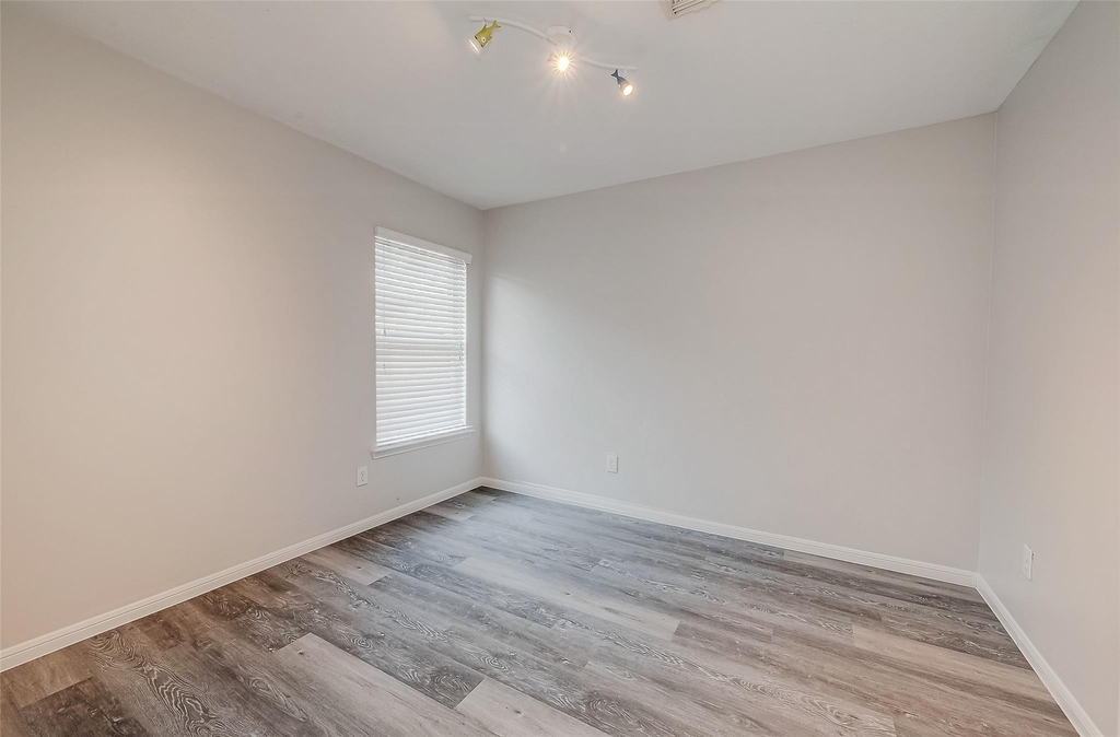 1807 Hidden Breeze Drive - Photo 33