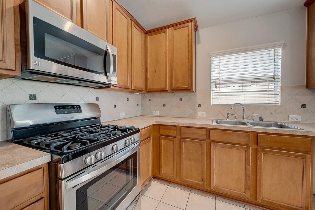 1807 Hidden Breeze Drive - Photo 25