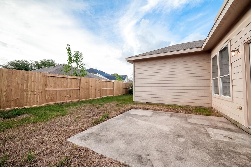 1807 Hidden Breeze Drive - Photo 47