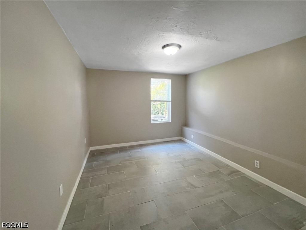 1615 Evans Avenue - Photo 7