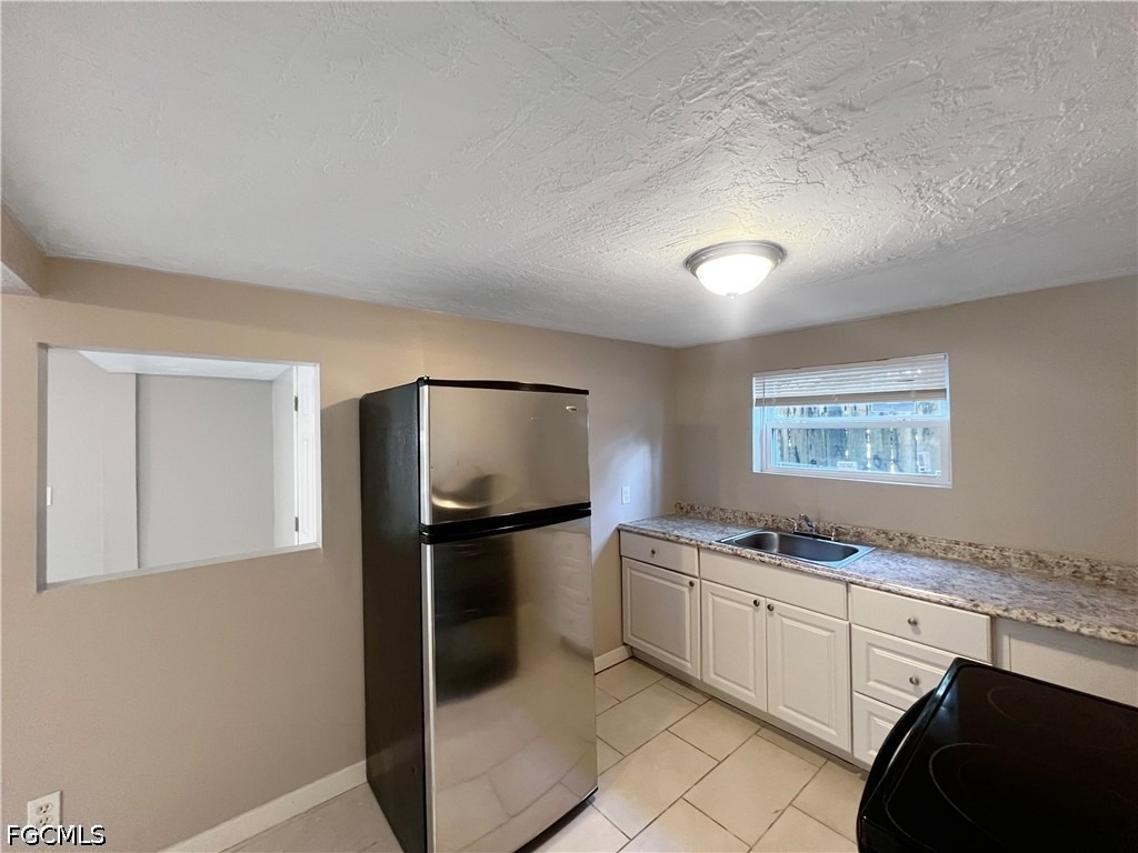 1615 Evans Avenue - Photo 5