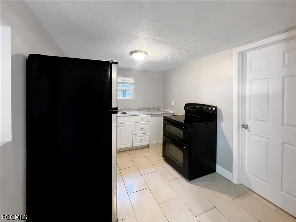 1615 Evans Avenue - Photo 3