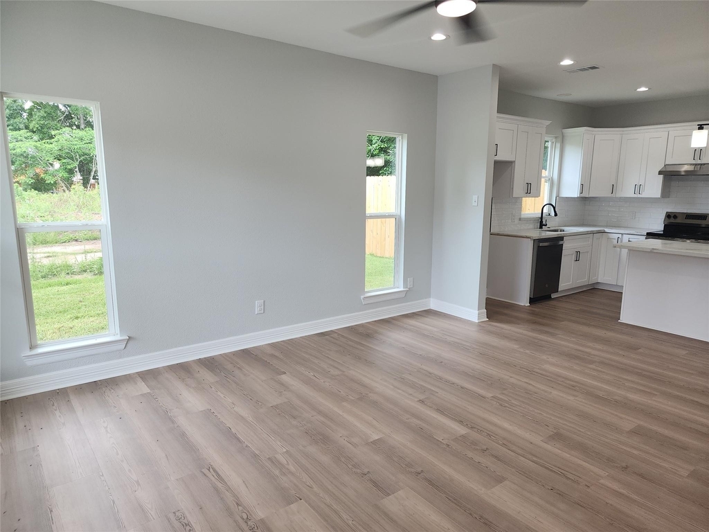 2651 Beaumont Avenue - Photo 5