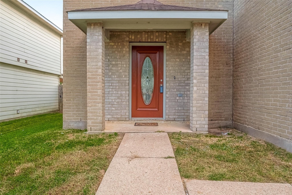 20807 Baronsledge Lane - Photo 3