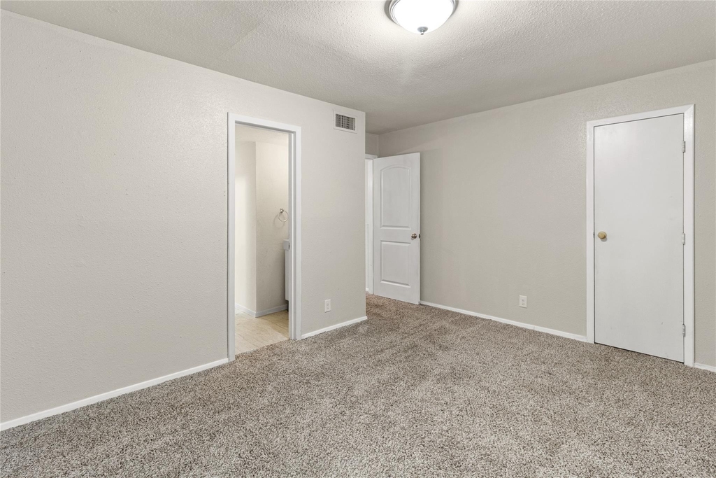 11002 Hammerly Boulevard - Photo 4