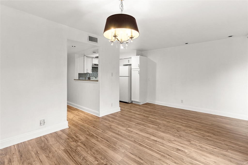 11002 Hammerly Boulevard - Photo 14