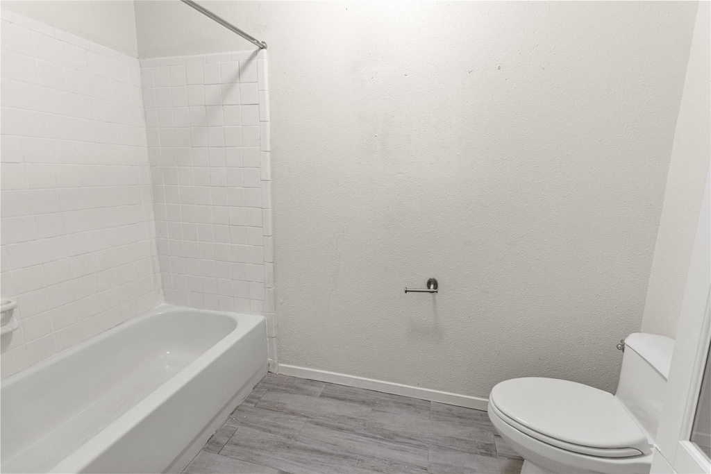 11002 Hammerly Boulevard - Photo 7