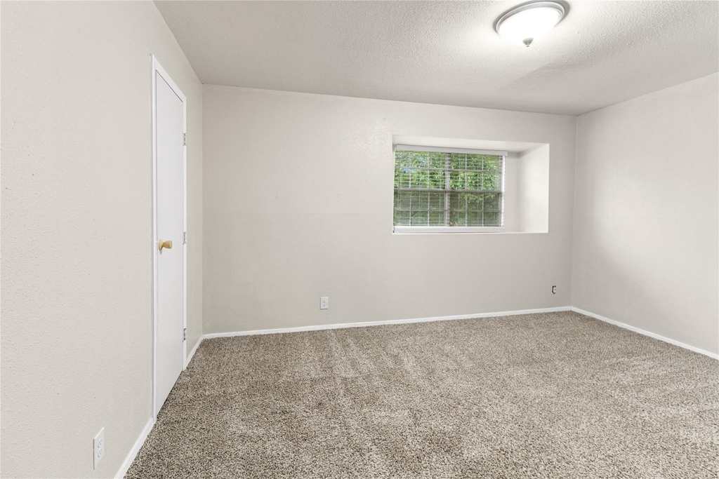 11002 Hammerly Boulevard - Photo 5