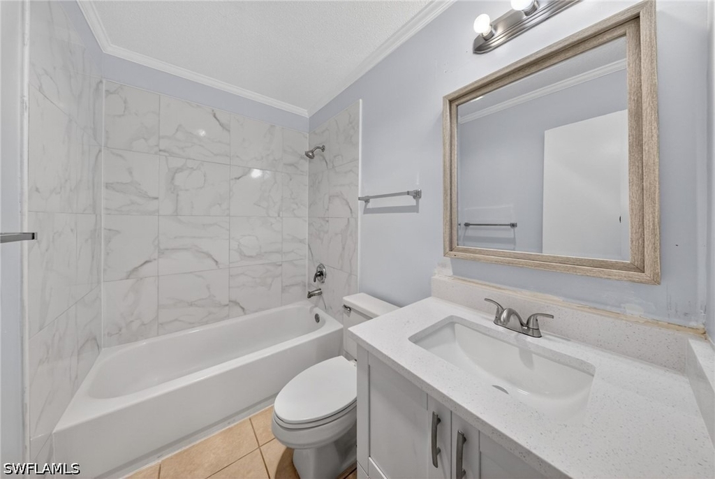 5300 Treetops Drive - Photo 10