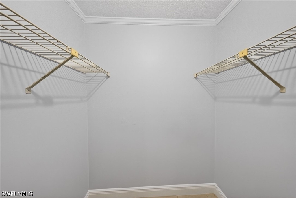 5300 Treetops Drive - Photo 9