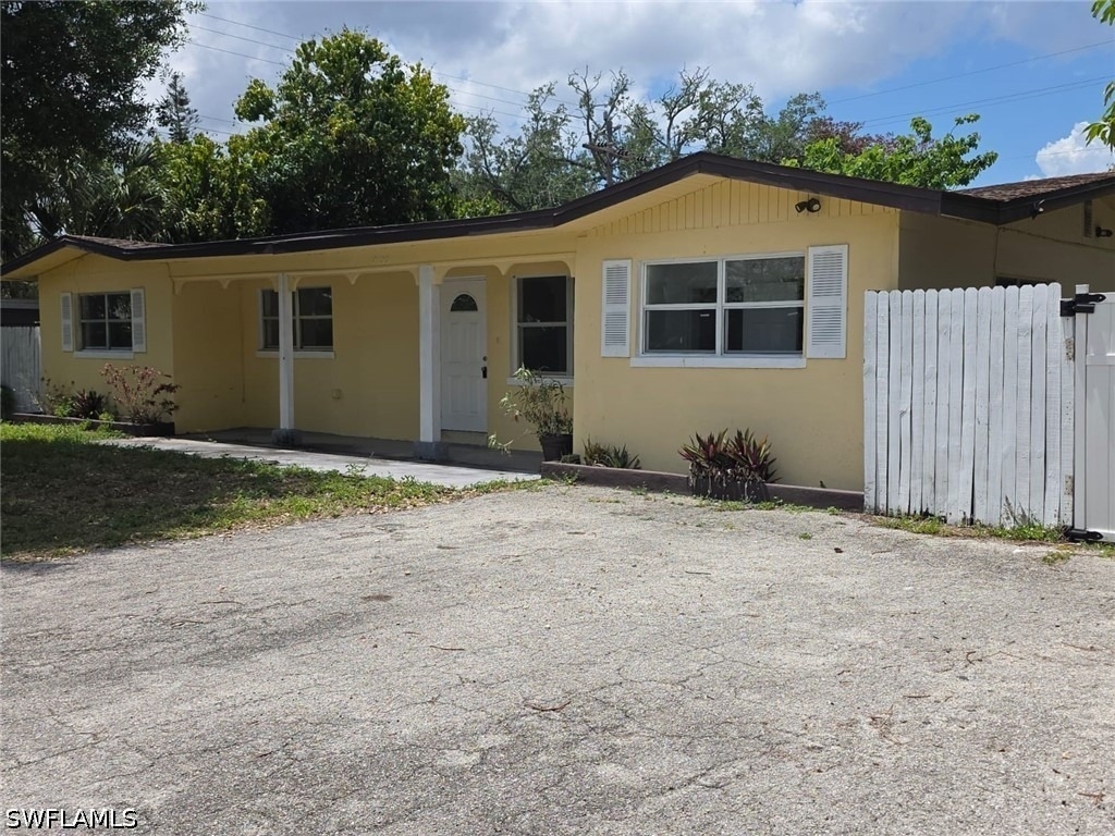 2103 Unity Avenue - Photo 0