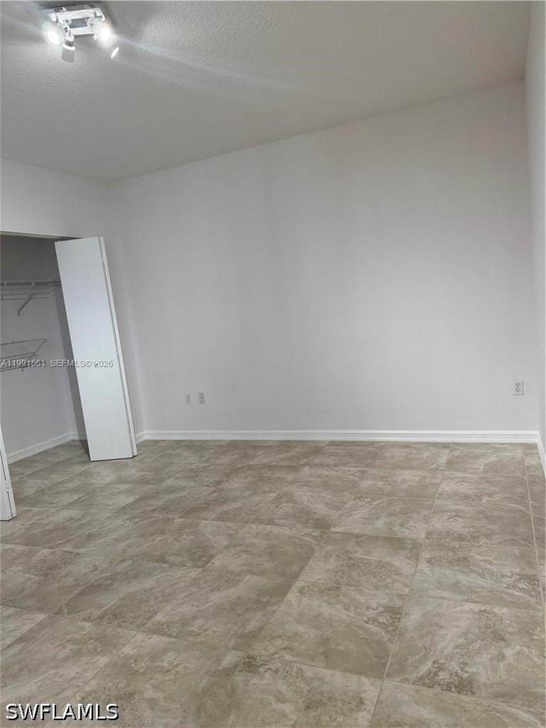 18800 Ne 29 Avenue - Photo 37