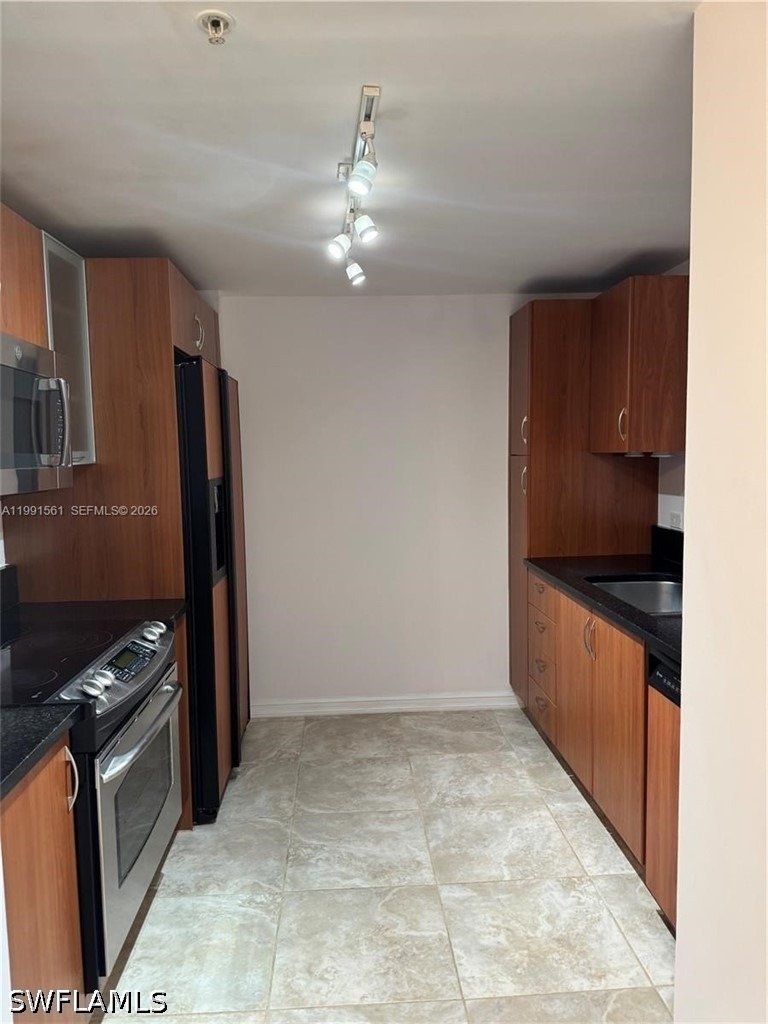 18800 Ne 29 Avenue - Photo 3