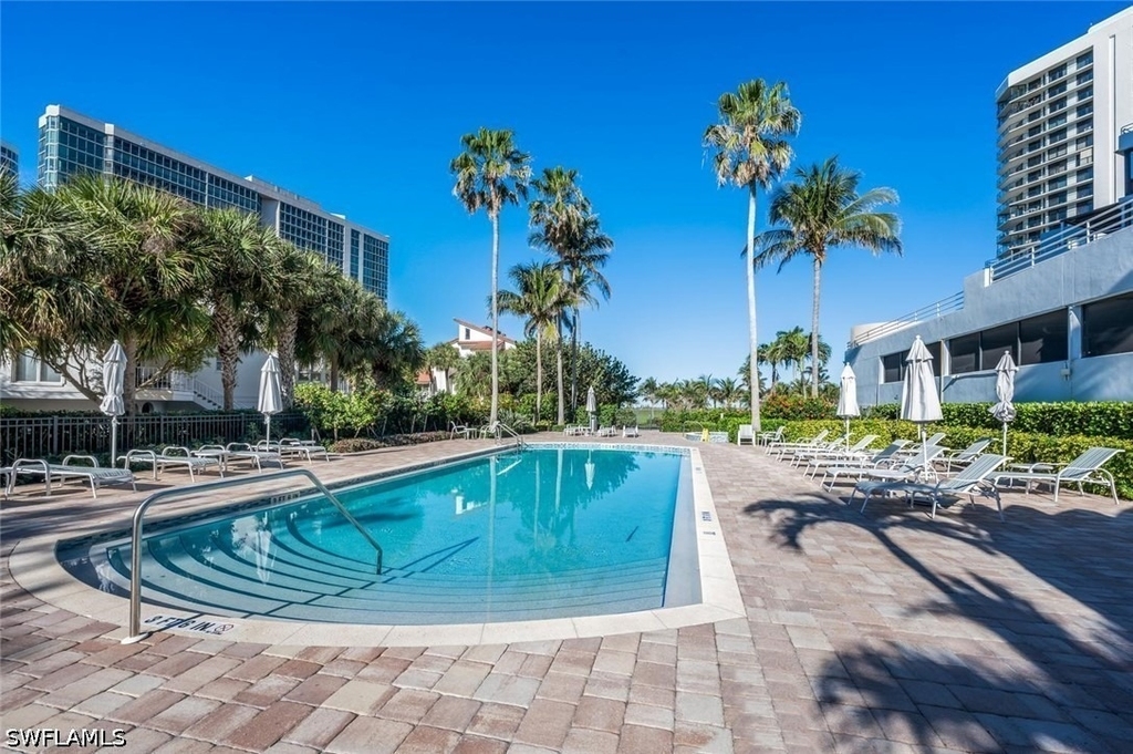 4751 Gulf Shore Boulevard N - Photo 32