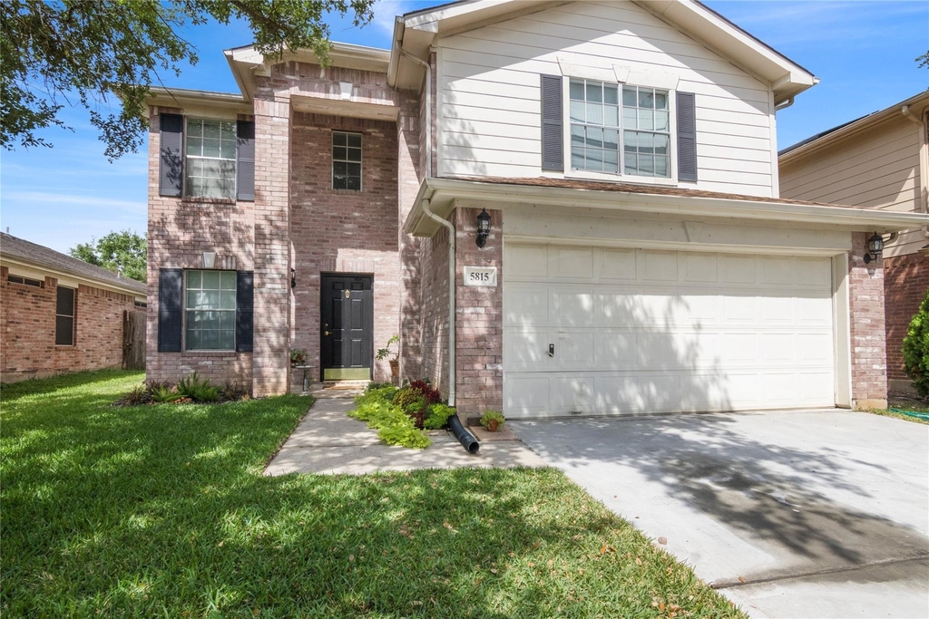 5815 Clerkenwell Drive - Photo 2