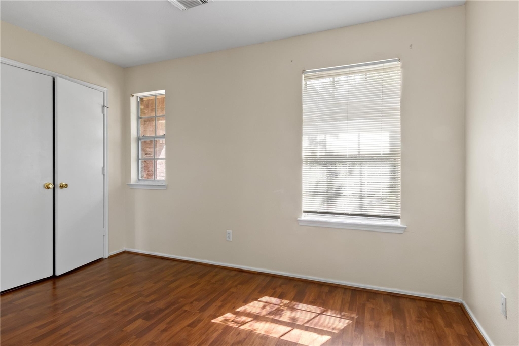 5815 Clerkenwell Drive - Photo 12