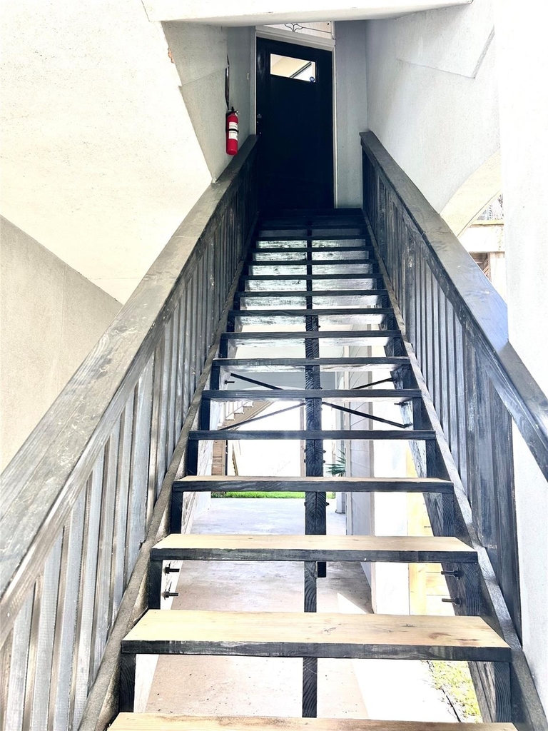 807 Kipp Avenue - Photo 30