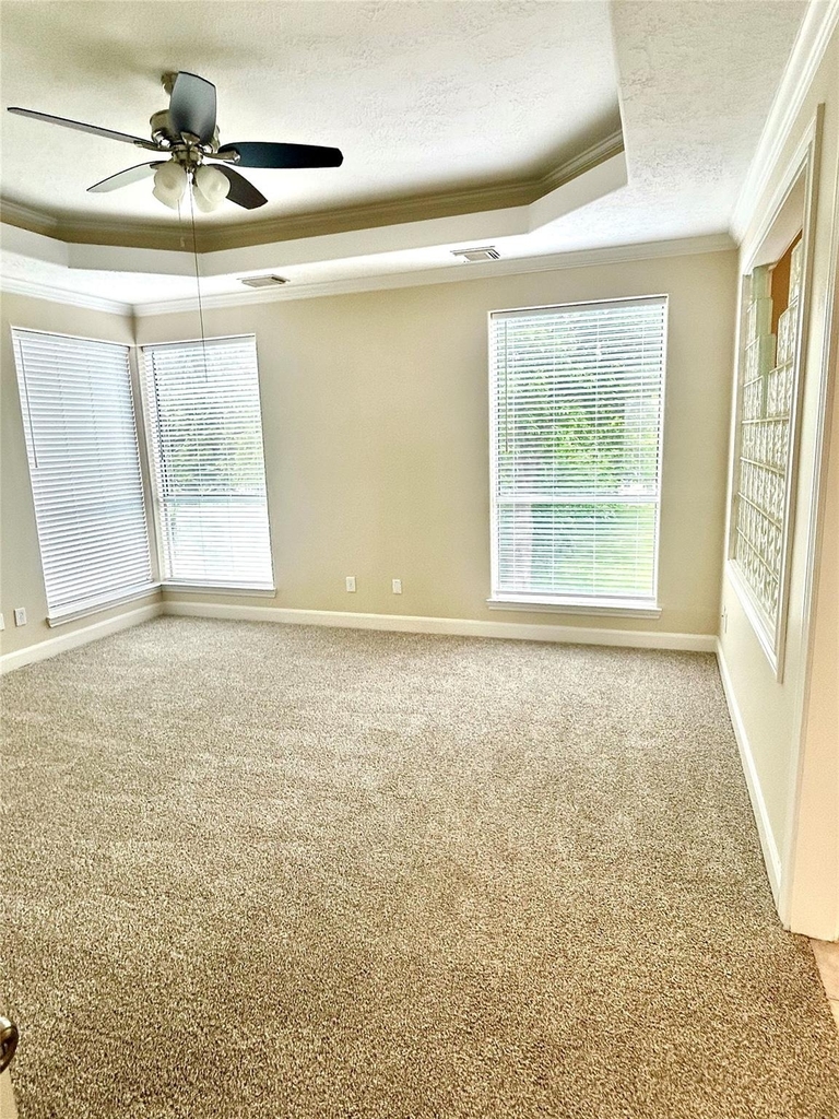 807 Kipp Avenue - Photo 6