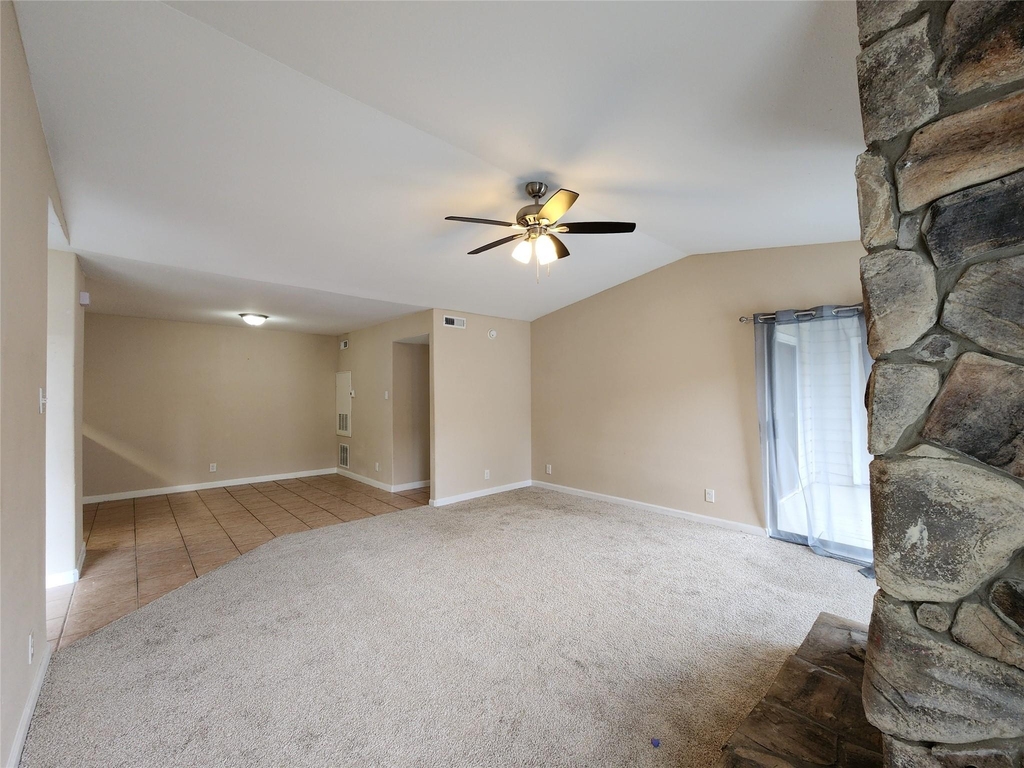 17401 Red Oak Drive - Photo 3