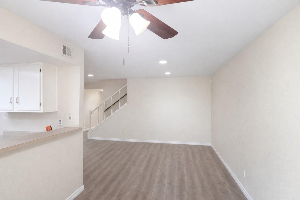 14555 Wunderlich Drive - Photo 9