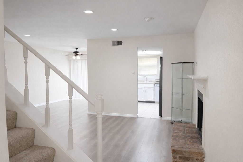 14555 Wunderlich Drive - Photo 4