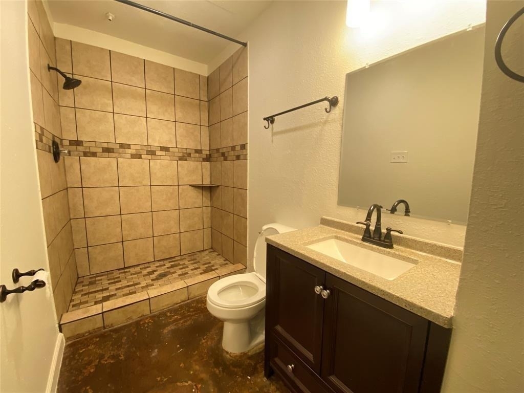 1112 Lawrence - Photo 13