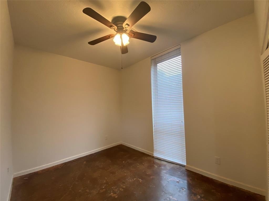 1112 Lawrence - Photo 9