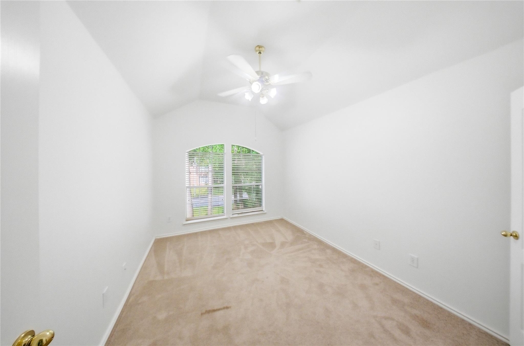 2415 Mills Creek Drive - Photo 17