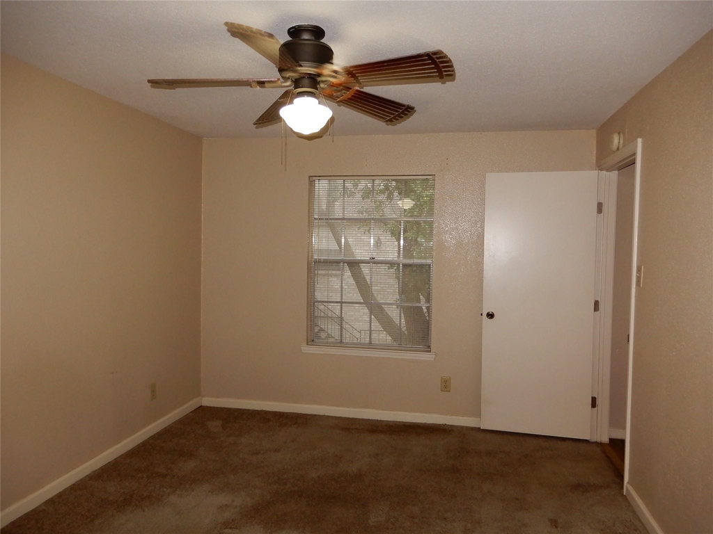 9797 Leawood Boulevard - Photo 8