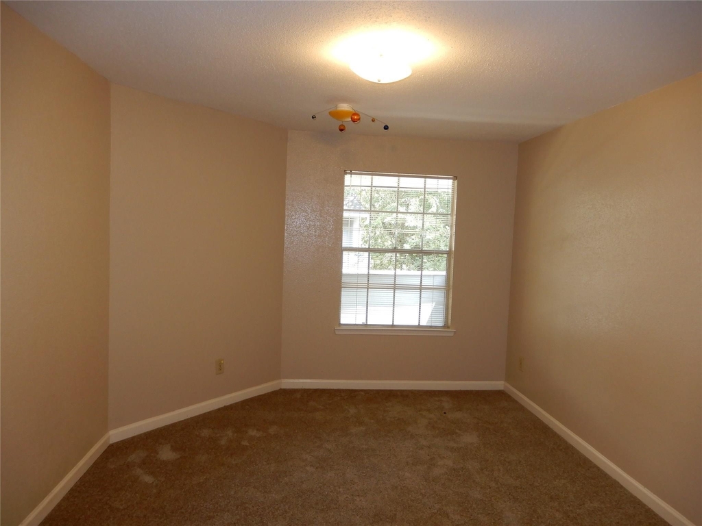9797 Leawood Boulevard - Photo 10