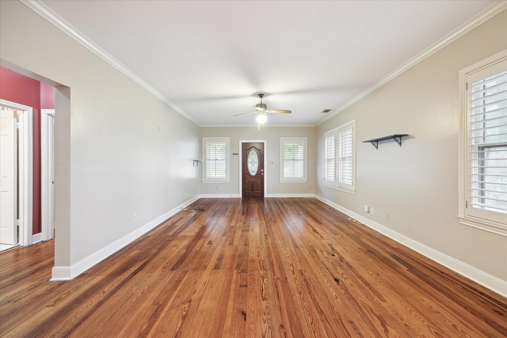 321 W 13th Street - Photo 4