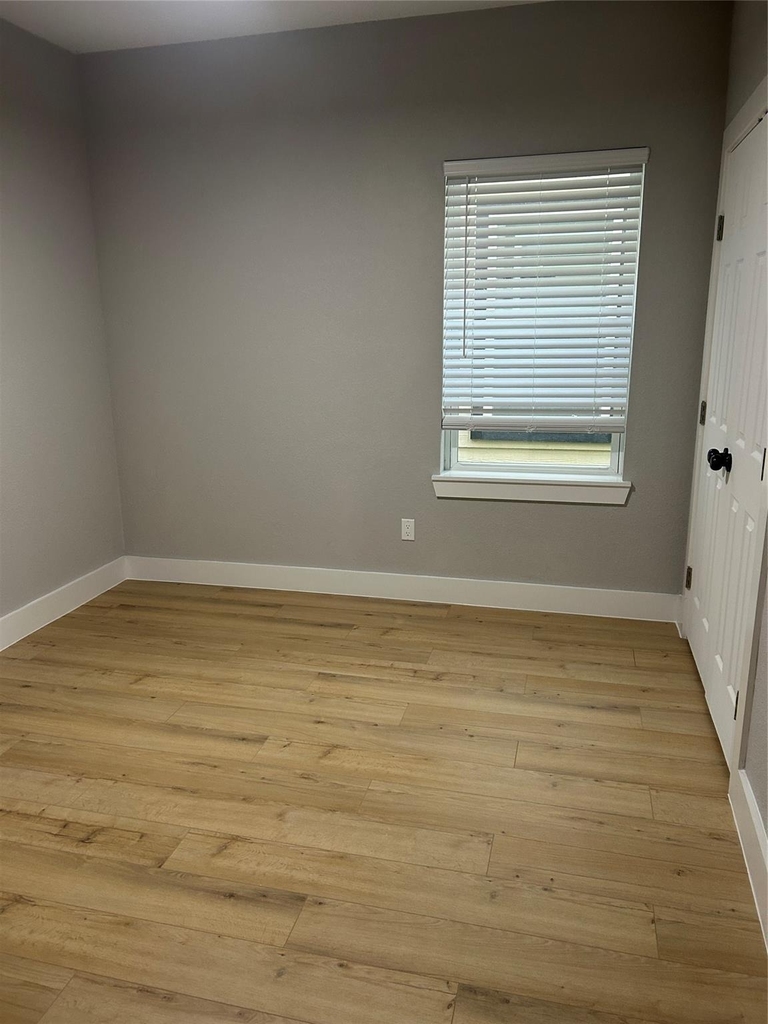 9914 8 Fillmore - Photo 7