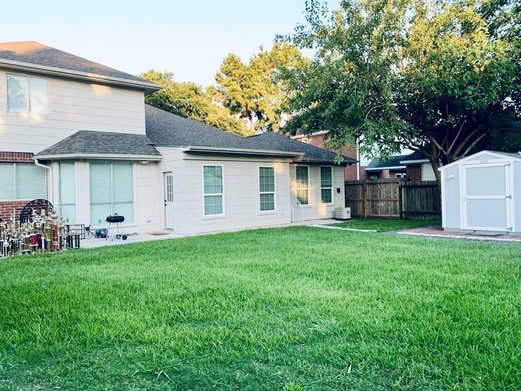 5739 Henniker Drive - Photo 24