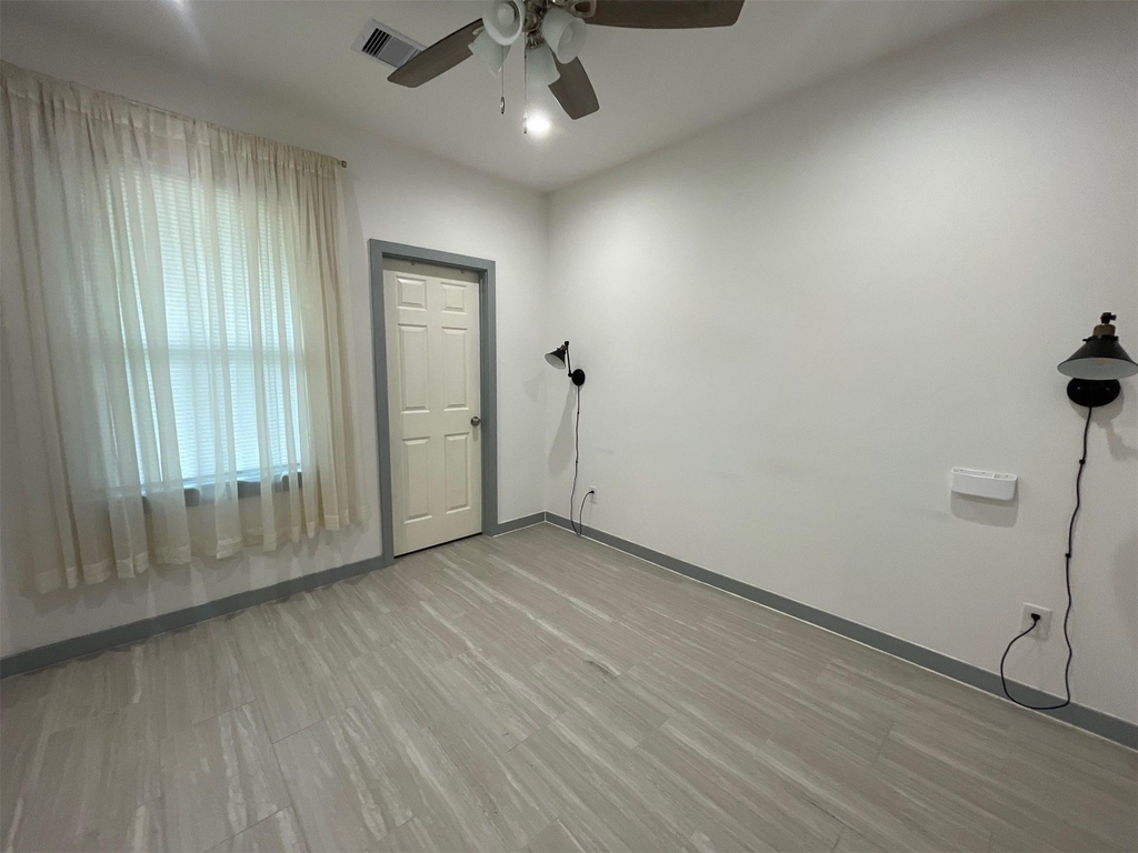 5226 Ridgevan Drive - Photo 12