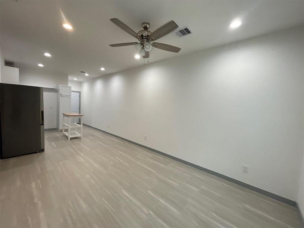 5226 Ridgevan Drive - Photo 4