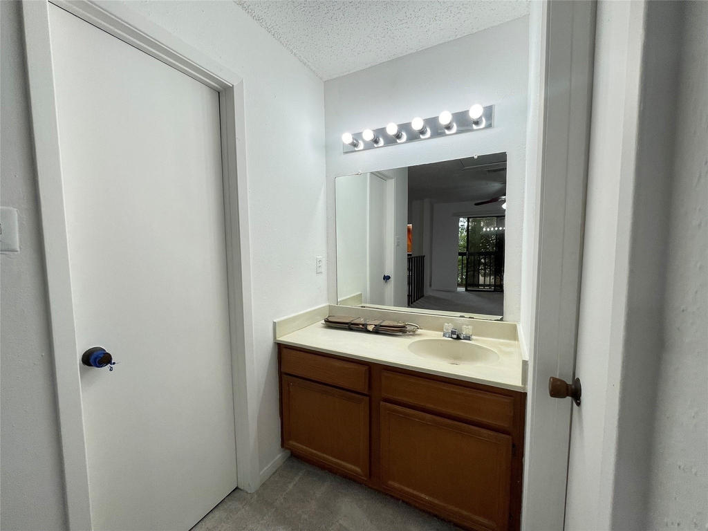 3909 Tanglewilde Street - Photo 17