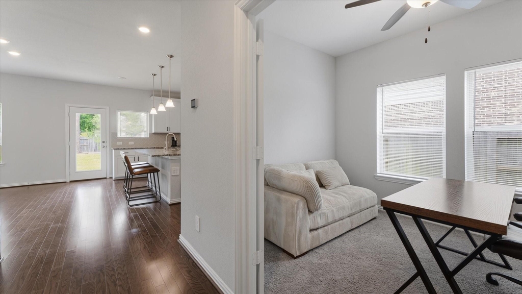 327 Honey Mesquite Path - Photo 4