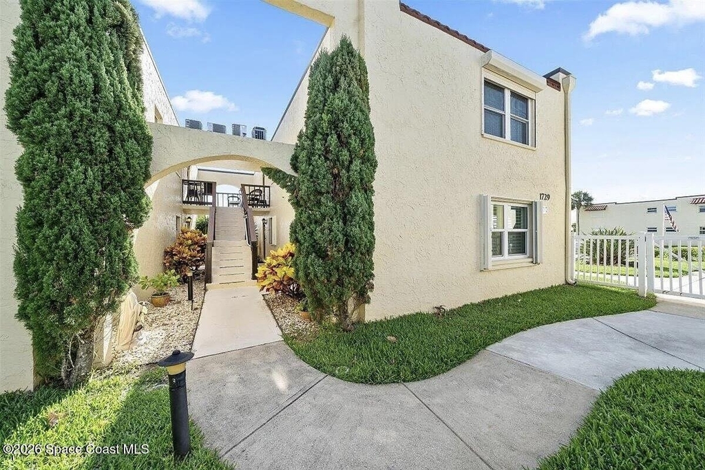 1729 Minutemen Causeway - Photo 2