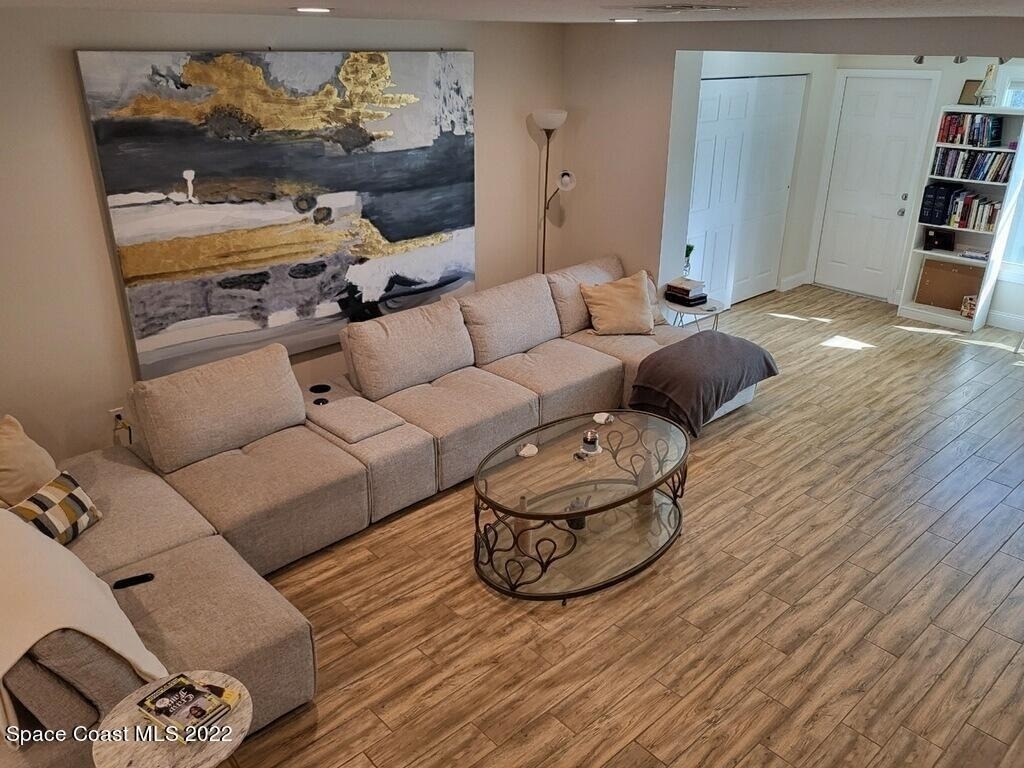 335 Paradise Boulevard - Photo 9