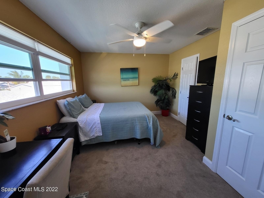 335 Paradise Boulevard - Photo 33