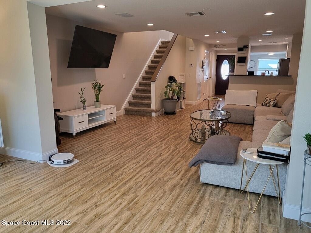 335 Paradise Boulevard - Photo 10
