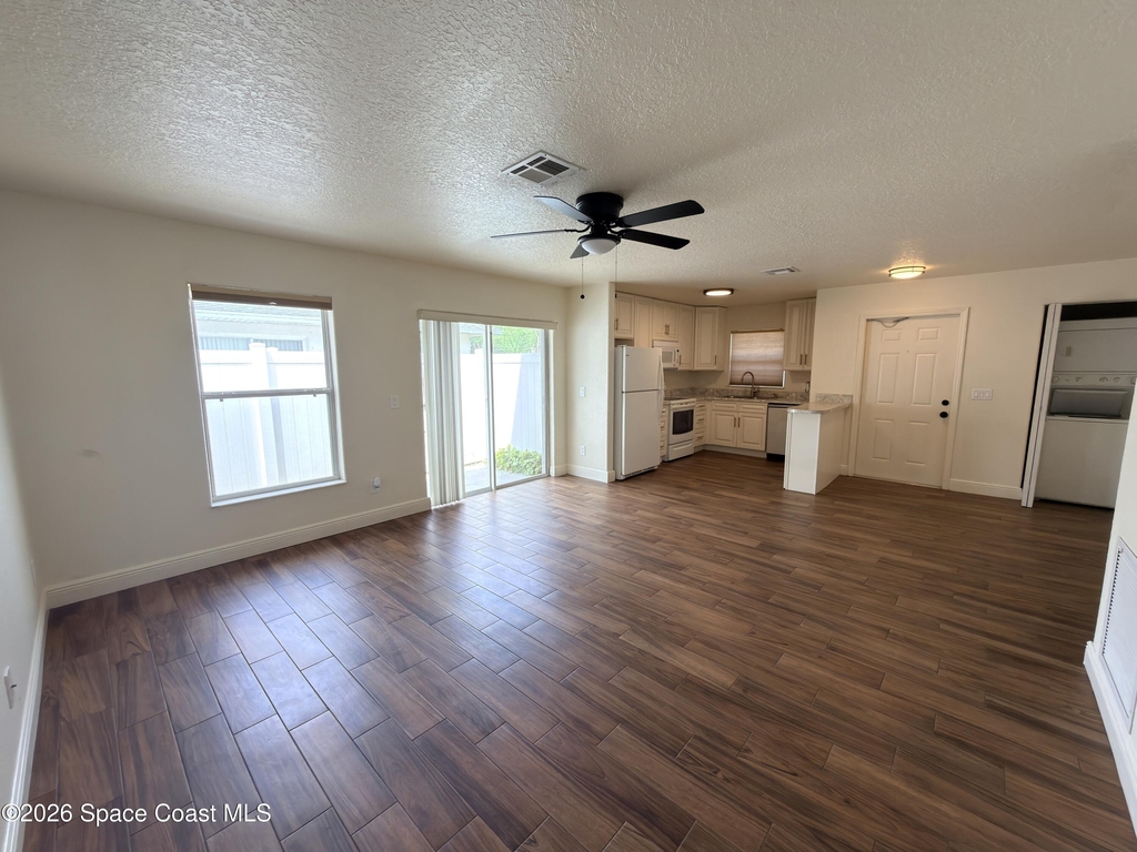 1914 Fletcher Street - Photo 5