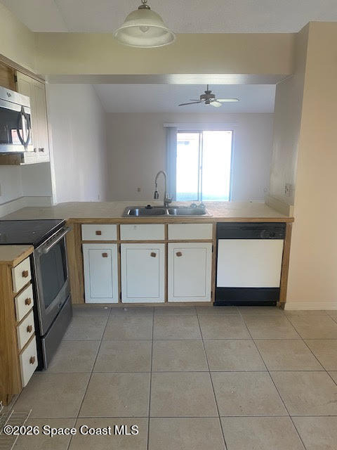 2960 Clearlake Drive - Photo 3