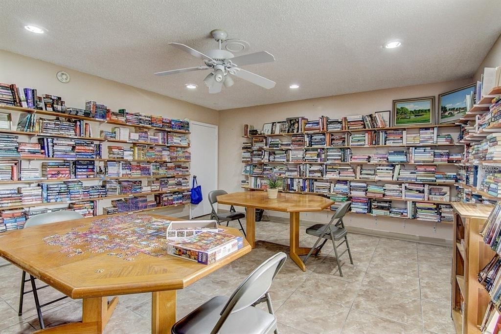 1400 Arrowhead Circle W - Photo 21