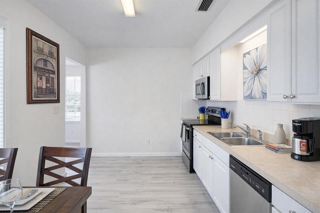 501 S Magnolia Avenue - Photo 11