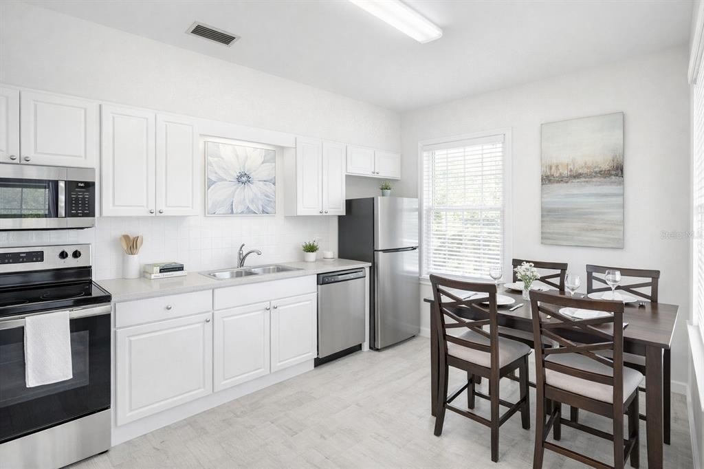 501 S Magnolia Avenue - Photo 1