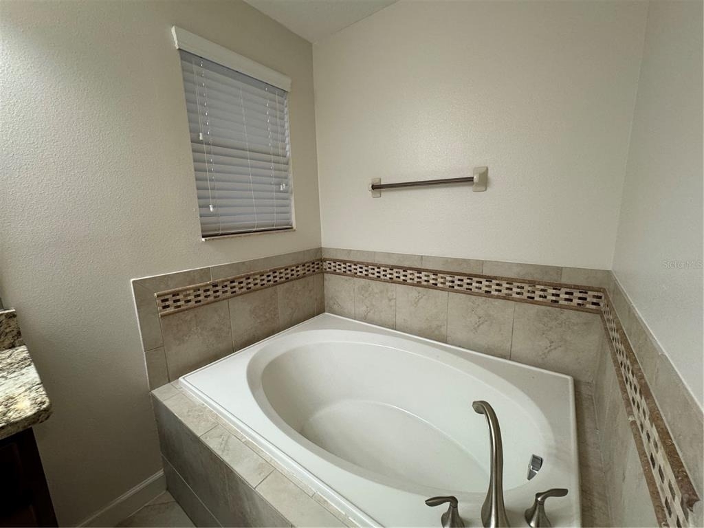 11523 Peru Springs Place - Photo 30