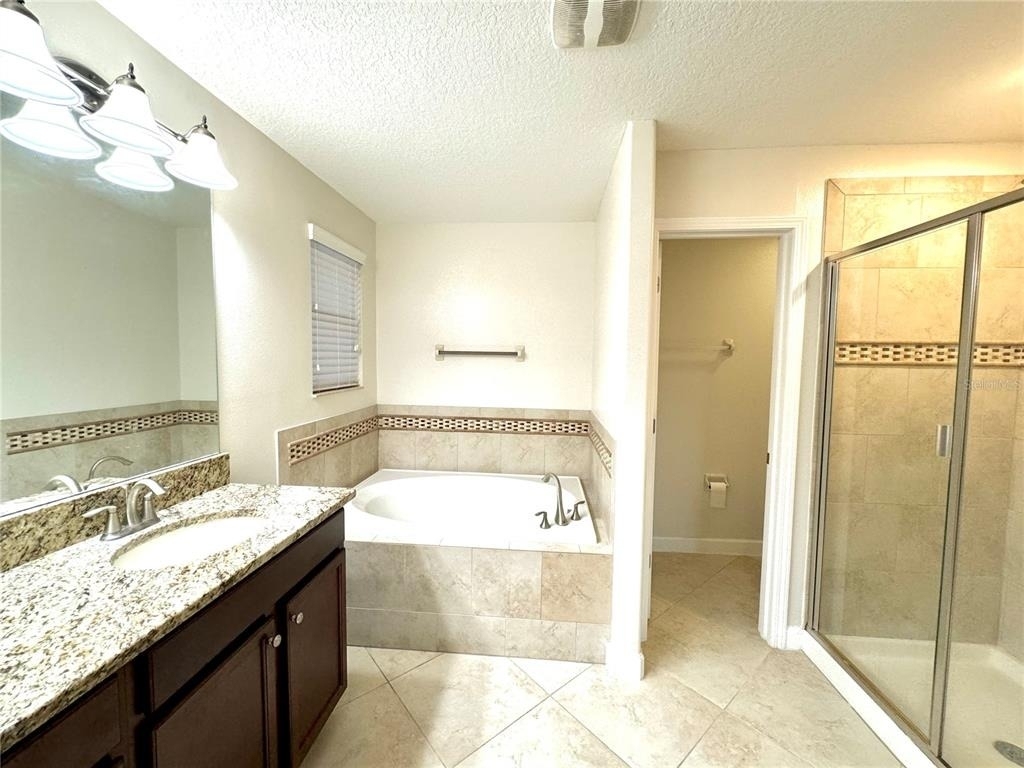 11523 Peru Springs Place - Photo 29
