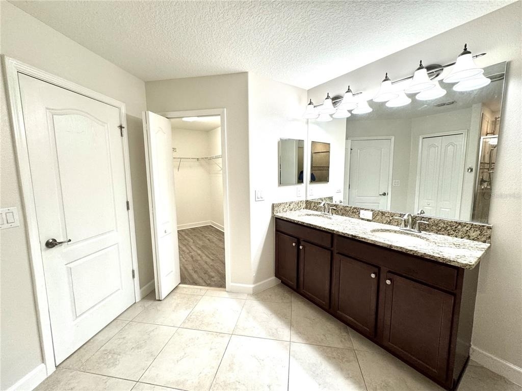 11523 Peru Springs Place - Photo 32
